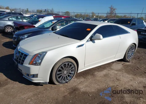 2012 Cadillac Cts Performance z USA, uszkodzony, nr VIN 1G6DJ1E30C0118306